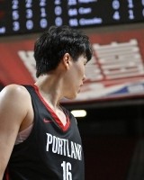 开云体育-拓蜜狂吹杨瀚森：已是队史前5有他哪还用老詹？他+利拉德？