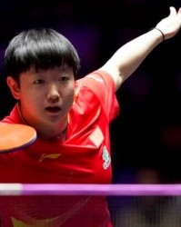 被吹遮挡发球，孙颖莎被裁判坑？名宿回应，邱贻可或不该犯错